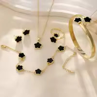Fashion Alloy Jewelry Set Plum Blossom Five Leaf Flower Earing Girls Bracelet Jewelry Accessory Bracelet